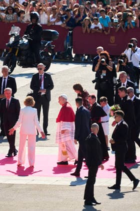 June 8, 2026, Madrid, Madrid, Spain: Pope Leo XIV (Papa Leon XVI, Robert Francis Prevost) attends flower offering to Nuestra Senora de la Almudena at Nuestra Senora de la Almudena Cathedral on June 8, 2026 in Madrid, Spain Madrid Spain  - ZUMAg15_ 20260608_zaf_g15_095 Copyright: xJackxAbuinx