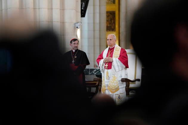 Pope Leo XIV presides a prayer in honor of the Virgin of Almudena in the Cathedral Pope Leo XIV during the prayer and homage to the Virgin of Almudena, in the Cathedral of Santa Maria de la Almudena, on June 8, 2026, in Madrid Spain After the prayer before the patron saint, the Pope has deposited at her feet the Golden Rose, a personal and exceptional recognition with which the Popes honor images of the Virgin, the Pope placed at her feet the Golden Rose, a personal and exceptional recognition with which the Pontiffs honor images of Virgins 08 JUNE 2026 POOL POPE LEÓN XIV MADRID CATHEDRAL ALMUDENA MADRID SPAIN PRAYER TO Pé Madrid Madrid Spain  Copyright: xA.xPÃ rezxMeca EuropaxPress Poolx 7582364