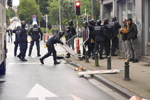 Protest Against Police Violence 08 06 2026 BRUSSELS, BELGIUM - Staff, teachers and students protest police violence outside the Palace of Justice pictured on June 08, 2026 in Brussels, Belgium, 08 06 2026 Brussels Belgium  Copyright: xPhilipxReynaersx
