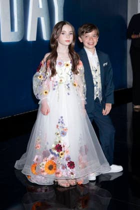 Delaney Anne Cuthbert und Tyler Maxwell bei der Premiere des Kinofilms Disclosure Day im David H. Koch Theater. New York, 08.06.2026 *** Delaney Anne Cuthbert and Tyler Maxwell at the premiere of the movie Disclosure Day at the David H Koch Theater New York, 08 06 2026 Foto:xB.xHinex xFuturexImagex disclosure_ny_6651