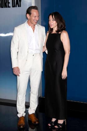 Patrick Wilson mit Ehefrau Dagmara Dominczyk bei der Premiere des Kinofilms Disclosure Day im David H. Koch Theater. New York, 08.06.2026 *** Patrick Wilson with wife Dagmara Dominczyk at the premiere of the movie Disclosure Day at the David H Koch Theater New York, 08 06 2026 Foto:xB.xHinex xFuturexImagex disclosure_ny_6685