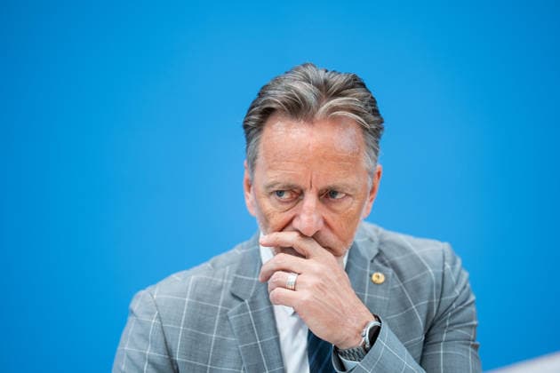 Holger Münch, Präsident Bundeskriminalamt;Bundespressekonferenz in Berlin - Vorstellung Statistik politisch motivierter Kriminalität PMK 2025, Berlin Berlin Deutschland Haus der Bundespressekonferenz *** Holger Münch, President of the Federal Criminal Police Office Federal Press Conference in Berlin Presentation of statistics on politically motivated crime PMK 2025, Berlin Berlin Germany House of the Federal Press Conference