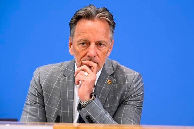 ABB BPK- Holger Münch Muench Praesident des Bundeskriminalamtes (BKA) Vorstellung der Statistik politisch motivierter Kriminalität (PMK) 2025 auf der BPK Bundespressekonferenz am 09.06.2026 in Berlin Berlin Deutschland *** ABB BPK Holger Münch Muench President of the Federal Criminal Police Office BKA Presentation of the statistics of politically motivated crime PMK 2025 at the BPK Federal Press Conference on 09 06 2026 in Berlin Berlin Germany