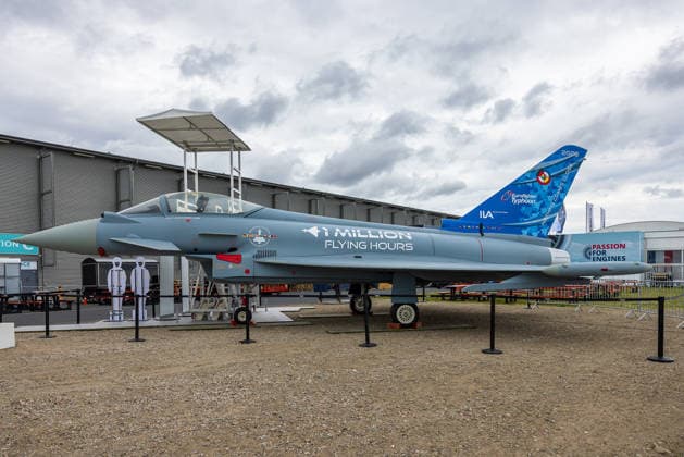 Presserundgang auf der ILA Berlin 2026, Berlin, 09.06.2026 Ein Eurofighter Typhoon mit Sonderlackierung 1 Million Flying Hours steht als Ausstellungsstueck auf dem Aussengelaende der ILA Berlin Air Show 2026. Schönefeld Selchow Brandenburg Deutschland *** Press tour at the ILA Berlin 2026, Berlin, 09 06 2026 A Eurofighter Typhoon with special livery 1 Million Flying Hours is on display on the outdoor area of the ILA Berlin Air Show 2026 Schönefeld Selchow Brandenburg Germany 20260609-286A8707-M4000