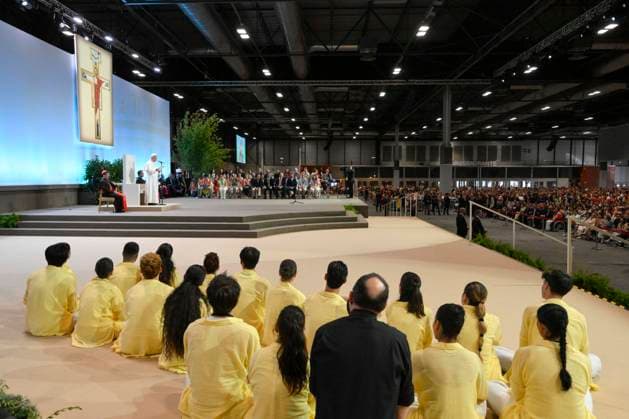 SPAIN - POPE LEO XIV DURING A MEETING WITH VOLUNTEERS IN THE IFEMA EXHIBITION CENTRE A MADRID - 2026 6 9 Spain, Vatican, 2026 6 9 Pope Leo XIV during a meeting with volunteers in the IFEMA exhibition centre in Madrid EDITORIAL USE ONLY - NO BOOKS Copyright: xVATICANxMEDIA CPPx