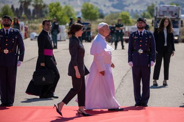 Leo XIV bids farewell to Madrid Pope Leo XIV bids farewell to Madrid and continues his apostolic journey to Barcelona and the Canary Islands from Adolfo Suárez Madrid-Barajas International Airport Madrid Spain Copyright: xDavidxCanalesx xSOPAxImagesx DCPapaFinMadrid260608-12