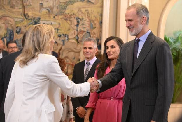 The King and Queen receive in audience the Board of Trustees and the Scientific Council of the Fundación Lilly Queen Letizia and King Felipe VI during the audience with the Board of Trustees and the Scientific Council of the Fundación Lilly on the occasion of its 25th anniversary, at La Zarzuela Palace, on June 9, 2026, in Madrid Spain This foundation was set up in 2001 with the aim of promoting science, contributing to improving medical practice and promoting the values of humanism, contribute to improving the practice of medicine and promote the values of humanism Its projects aim to encourage reflection and debate in the three fields, recognizing the most innovative initiatives and launching programs which contribute to accelerating the  Copyright: xJosÃ xOlivax 7583437