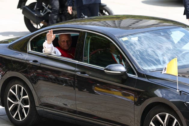Pope Leo XIV arrives at Barcelona Cathedral during Spain visit BARCELONA, SPAIN - JUNE 09: Pope Leo XIV waves as he arrives at the Cathedral of the Holy Cross and Saint Eulalia in Barcelona, Spain, on June 09, 2026. The Pope is visiting Spain from June 6 to 12, with stops in Madrid, Barcelona and the Canary Islands, where he is scheduled to meet with migrants and organisations supporting them. Adria Puig Anadolu Barcelona Spain. Editorial use only. Please get in touch for any other usage.  Copyright: x2026xAnadoluxAdriaxPuigx