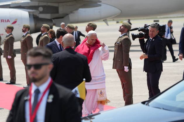 Pope Leo XIV arrives in Barcelona Pope Leo XIV d with the president of the Generalitat, Salvador Illa i , on his arrival at Josep Tarradellas International Airport Barcelona El Prat, June 9, 2026, in Barcelona, Catalonia Spain Pope Leo XIV continues his trip through Spain after three intense days in the capital and arrives in Barcelona where he has a busy schedule between today and tomorrow, June 10, which includes the commemoration of the centenary of the death of Antoni Gaudi and the blessing and inauguration of the Tower of Jesus Christ in the Basilica of the Sagrada Familia 09 JUNE 2026 Barcelona Catalunya Barcelona Catalunya Catalunya Spain  Copyright: xDavidxZorrakinox 7584175