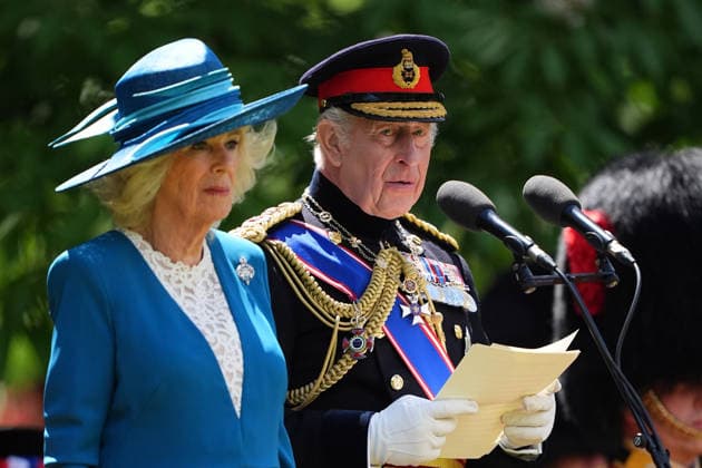 . 09 06 2026. London, United Kingdom. King Charles III and Queen Camilla present new Colours to the 1st Battalion Grenadier Guards at Buckingham Palace in London.  xPoolx xi-Imagesx IIM-26818-0037