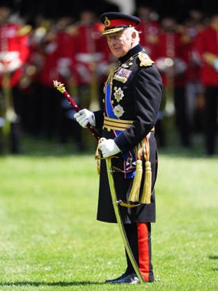 . 09 06 2026. London, United Kingdom. King Charles III and Queen Camilla present new Colours to the 1st Battalion Grenadier Guards at Buckingham Palace in London.  xPoolx xi-Imagesx IIM-26818-0048