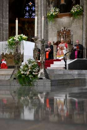 SPAIN - POPE LEO XIV HOLDS A MIDDAY PRAYER IN THE CATHEDRAL OF THE HOLY CROSS AND SAINT EULALIA ON BARCELLONA - 2026 6 9 Spain, Vatican, 2026 6 9 Pope Leo XIV holds a midday prayer in the Cathedral of the Holy Cross and Saint Eulalia in Barcelona EDITORIAL USE ONLY - NO BOOKS Copyright: xVATICANxMEDIA CPPx