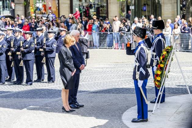 Amsterdam, The Netherlands, 2026-06-09 11:47:47 AMSTERDAM, 09-06-2026, Dam At the invitation of His Majesty King Willem Alexander and Queen Maxima, the Federal President of Germany, Frank-Walter Steinmeier, is paying a state visit to the Netherlands. He is accompanied by his wife, Elke Büdenbender. PHOTO: NLBeeld Patrick van Emst In the photo: Wreath laying - Federal President Steinmeier lays a wreath at the National Monument on Dam Square. Credit: NL Beeld Patrick van Emst  Copyright: xx x