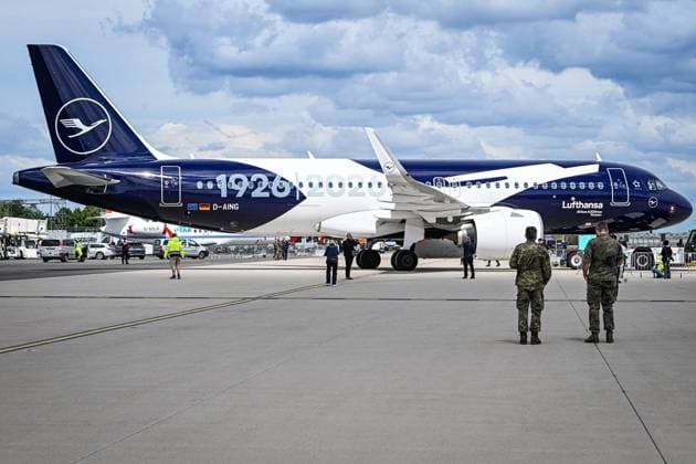 Internationale Luftfahrtausstellung ILA ** NUR FÜR REDAKTIONELLE ZWECKE ** EDITORIAL USE ONLY **<p>Airbus A320 Neo, Jubiläumsflieger von Lufthansa. Von nachhaltigen Antrieben für die zivile Luftfahrt über hochmoderne Drohnen im Defence-Bereich bis hin zu modernster Satellitentechnik für aktuelle und künftige Weltraummissionen: Die ILA Berlin zeigt die Zukunft der Luft- und Raumfahrt. 750 Aussteller aus 37 Ländern präsentieren die neuesten Innovationen und Entwicklungen der Branche. Darüber hinaus werden rund 100 Fluggeräte am Boden und in der Luft zu erleben sein, fotografiert am 09.06.2026 in Berlin. Berlin Berlin Berlin Copyright: MaurizioxGambarini *** International Air Show ILA FOR EDITORIAL PURPOSES ONLY EDITORIAL USE ONLY p Copyright: MaurizioxGambarini doc867qhnk3io0u1cgk97f ,EDITORIAL USE ONLY