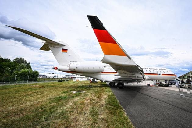 Internationale Luftfahrtausstellung ILA ** NUR FÜR REDAKTIONELLE ZWECKE ** EDITORIAL USE ONLY **<p>Global 5000 VIP-Flugzeug der Flugbereitschaft. Von nachhaltigen Antrieben für die zivile Luftfahrt über hochmoderne Drohnen im Defence-Bereich bis hin zu modernster Satellitentechnik für aktuelle und künftige Weltraummissionen: Die ILA Berlin zeigt die Zukunft der Luft- und Raumfahrt. 750 Aussteller aus 37 Ländern präsentieren die neuesten Innovationen und Entwicklungen der Branche. Darüber hinaus werden rund 100 Fluggeräte am Boden und in der Luft zu erleben sein, fotografiert am 09.06.2026 in Berlin. Berlin Berlin Berlin Copyright: MaurizioxGambarini *** International Air Show ILA FOR EDITORIAL PURPOSES ONLY EDITORIAL USE ONLY p Gl Copyright: MaurizioxGambarini doc867qil5jjz4v05ta9al ,EDITORIAL USE ONLY