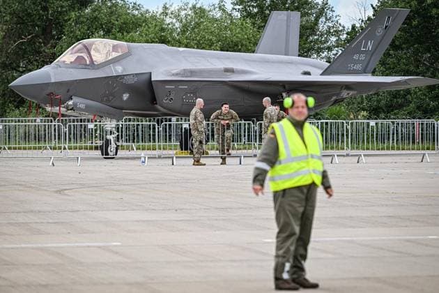 Internationale Luftfahrtausstellung ILA ** NUR FÜR REDAKTIONELLE ZWECKE ** EDITORIAL USE ONLY **<p>Lookheed Martin F-35A Lightning II Tarnkappen-Mehrzweckjäger der fünften Generation, der US Airforce. Von nachhaltigen Antrieben für die zivile Luftfahrt über hochmoderne Drohnen im Defence-Bereich bis hin zu modernster Satellitentechnik für aktuelle und künftige Weltraummissionen: Die ILA Berlin zeigt die Zukunft der Luft- und Raumfahrt. 750 Aussteller aus 37 Ländern präsentieren die neuesten Innovationen und Entwicklungen der Branche. Darüber hinaus werden rund 100 Fluggeräte am Boden und in der Luft zu erleben sein, fotografiert am 09.06.2026 in Berlin. Berlin Berlin Berlin Copyright: MaurizioxGambarini *** International Air S Copyright: MaurizioxGambarini doc867qjin760y2npdemem ,EDITORIAL USE ONLY