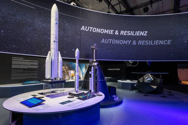 Presserundgang auf der ILA Berlin 2026, Berlin, 09.06.2026 Ausstellungsstand der ESA (European Space Agency) auf der ILA Berlin. Zu sehen sind Modelle der Ariane-Rakete sowie weiterer Trägersysteme unter dem Thema Autonomie & Resilienz . *** Press tour at ILA Berlin 2026, Berlin, 09 06 2026 ESA European Space Agency exhibition stand at ILA Berlin Models of the Ariane rocket and other launcher systems will be on display under the theme of autonomy and resilience 20260609-6V2A8434-M4000
