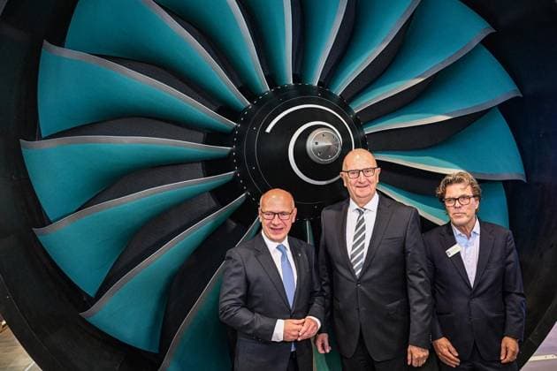Internationale Luftfahrtausstellung ILA ** NUR FÜR REDAKTIONELLE ZWECKE ** EDITORIAL USE ONLY **<p>Dietmar Woidke (SPD), Ministerpräsident des Landes Brandenburg und Kai Wegner (CDU), Regierender Bürgermeister von Berlin. Von nachhaltigen Antrieben für die zivile Luftfahrt über hochmoderne Drohnen im Defence-Bereich bis hin zu modernster Satellitentechnik für aktuelle und künftige Weltraummissionen: Die ILA Berlin zeigt die Zukunft der Luft- und Raumfahrt. 750 Aussteller aus 37 Ländern präsentieren die neuesten Innovationen und Entwicklungen der Branche. Darüber hinaus werden rund 100 Fluggeräte am Boden und in der Luft zu erleben sein, fotografiert am 09.06.2026 in Berlin. Berlin Berlin Berlin Copyright: MaurizioxGambarini *** Copyright: MaurizioxGambarini doc867r7jbaix51jrxhqmem ,EDITORIAL USE ONLY