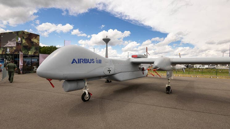 Presserundgang auf der ILA Berlin 2026, Berlin, 09.06.2026 Unbemannte Aufklärungsdrohne Heron TP mit Airbus- und IAI-Beschriftung sowie Bundeswehr-Hoheitszeichen auf dem Ausstellungsgelände der ILA Berlin Air Show. *** Press tour at the ILA Berlin 2026, Berlin, 09 06 2026 Unmanned reconnaissance drone Heron TP with Airbus and IAI lettering and Bundeswehr insignia on the exhibition grounds of the ILA Berlin Air Show 20260609-6V2A9265-M4000