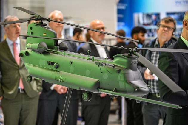 Internationale Luftfahrtausstellung ILA ** NUR FÜR REDAKTIONELLE ZWECKE ** EDITORIAL USE ONLY **<p>Von nachhaltigen Antrieben für die zivile Luftfahrt über hochmoderne Drohnen im Defence-Bereich bis hin zu modernster Satellitentechnik für aktuelle und künftige Weltraummissionen: Die ILA Berlin zeigt die Zukunft der Luft- und Raumfahrt. 750 Aussteller aus 37 Ländern präsentieren die neuesten Innovationen und Entwicklungen der Branche. Darüber hinaus werden rund 100 Fluggeräte am Boden und in der Luft zu erleben sein, fotografiert am 09.06.2026 in Berlin. Berlin Berlin Berlin Copyright: MaurizioxGambarini *** International Aerospace Exhibition ILA FOR EDITORIAL PURPOSES ONLY EDITORIAL USE ONLY p From sustainable propulsion systems f Copyright: MaurizioxGambarini doc867r8iz0f69l26i5meu ,EDITORIAL USE ONLY