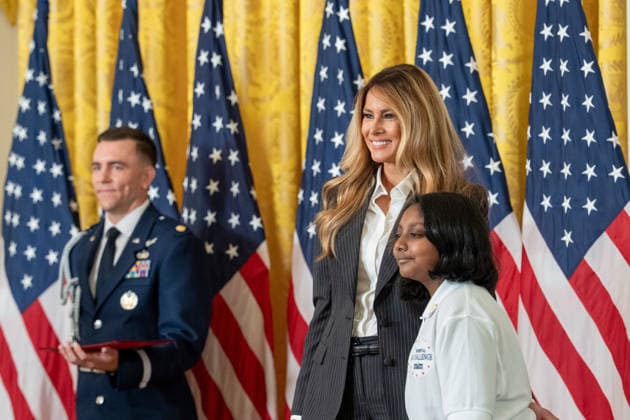 June 9, 2026, Washington, Dc, United States: First Lady Melania Trump honors AmericaÃ¢â‚¬â ¢s next generation of leading artificial intelligence innovators during the Presidential AI Challenge Awards Ceremony in Washington, D.C., on June 9, 2026. The event recognized outstanding student achievement and innovation in artificial intelligence. Washington United States  - ZUMAl312 20260609_znp_l312_015 Copyright: xAndrewxLeydenx