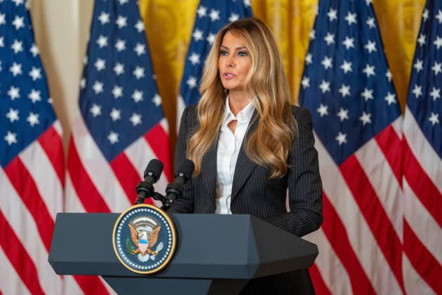 June 9, 2026, Washington, Dc, United States: First Lady Melania Trump honors AmericaÃ¢â‚¬â ¢s next generation of leading artificial intelligence innovators during the Presidential AI Challenge Awards Ceremony in Washington, D.C., on June 9, 2026. The event recognized outstanding student achievement and innovation in artificial intelligence. Washington United States  - ZUMAl312 20260609_znp_l312_013 Copyright: xAndrewxLeydenx