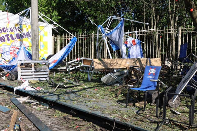 Russian army launches large-scale drone attack on Kharkiv An outdoor cafe is damaged in one of the districts of Kharkiv, Ukraine, on June 9, 2026. The Russian army conducts a drone strike on the city, affecting residential buildings and civilian infrastructure, resulting in injuries to 15 people, including three children. Kharkiv Ukraine  Copyright: xViacheslavxMadiievskyix originalFilename: ukrinform-russiana260609_npwTY.jpg