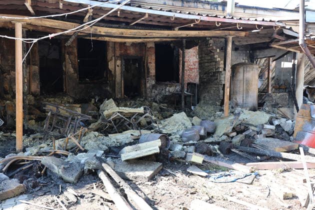 Russian army launches large-scale drone attack on Kharkiv Buildings lie in ruins in one of the districts of Kharkiv, Ukraine, on June 9, 2026. The Russian army conducts a drone strike on the city, impacting residential buildings and civilian infrastructure, resulting in injuries to 15 people, including three children. Kharkiv Ukraine  Copyright: xViacheslavxMadiievskyix originalFilename: ukrinform-russiana260609_npUq1.jpg