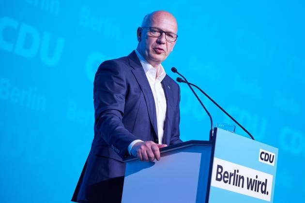 CDU Landesparteitag ** NUR FÜR REDAKTIONELLE ZWECKE ** EDITORIAL USE ONLY **<p>Kai Wegner (CDU), Regierender Bürgermeister, spricht in die NLND Berlin Eventlocation beim CDU-Parteitag zu den Delegierten. Heute soll ein Spitzenkandidat für die bevorstehende Abgeordnetenhauswahl nominiert werden. Deutschland Berlin Berlin Copyright: JörgxCarstensen *** CDU state party conference FOR EDITORIAL PURPOSES ONLY EDITORIAL USE ONLY p Kai Wegner CDU , Governing Mayor, speaks to delegates at the NLND Berlin event location at the CDU party conference Today a top candidate is to be nominated for the upcoming election to the House of Representatives Germany Berlin Berlin Copyright JörgxCarstensen Copyright: JörgxCarstensen doc867s080bgr811nkmzmbo ,EDITORIAL USE ONLY
