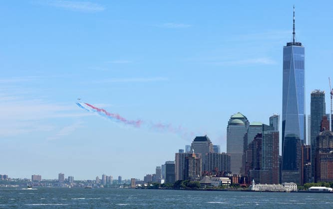 Patrouille De France flies in New York French Air and Space Force Patrouille de France flies over the hudson river and the Statue of Liberty to celebrate the 250th anniversary of American independence and honor the Franco-American friendship in New York, NY on June 9, 2026. Photo by Charles Guerin ABACAPRESS.COM New York NY  Copyright: xGuerinxCharles ABACAx