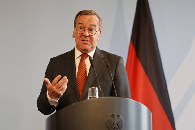 Berlin, Boris Pistorius trifft Jaromir Zuna Pistorius , ZÅ¯na; Antrittsbesuch: Verteidigungsminister Pistorius empfängt tschechischen Amtskollegen ZÅ¯na , am 09.06.2026 in Berlin, (Berliner Bendlerblock, Bundeswehr,), Deutschland *** Pistorius , ZÅ¯na Inaugural visit Defense Minister Pistorius receives Czech counterpart ZÅ¯na , on 09 06 2026 in Berlin, Berlin Bendlerblock, Bundeswehr, , Germany