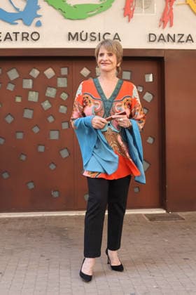Celebrity, Antonio Banderas am Broadway in Malaga June 9, 2026, Malaga, Spain: Broadway great lady Patti Lupone at the doors of the Antonio Banderas Theater, Teatro Soho Caixabank in Malaga  - ZUMAc161 20260609_zap_c161_008 Copyright: xLorenzoxCarnerox