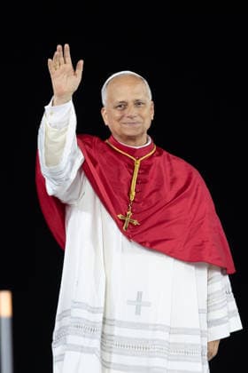Thousands gather for prayer vigil led by Pope Leo XIV in Barcelona BARCELONA, SPAIN - JUNE 9: Pope Leo XIV attends a prayer vigil at the Lluis Companys Olympic Stadium in Barcelona, Spain on June 9, 2026. Pope Leo XIV is visiting Spain June 6-12 with stops in Madrid, Barcelona, and the Canary Islands, where he will meet with migrants and organizations dedicated to helping them. Adria Puig Anadolu Barcelona Spain. Editorial use only. Please get in touch for any other usage.  Copyright: x2026xAnadoluxAdriaxPuigx