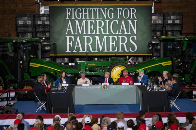 June 9, 2026, Chippewa Falls, Wi, United States of America: U.S.President Donald Trump, center, comments during a roundtable discussion with farmers at Custer Farms, June 5, 2026 in Chippewa Falls, Wisconsin. Seated from left: Agriculture Secretary Brooke Rollins, farm owner, Ken Custer, Trump, Hall of Fame Farms owner Joe Thomas and Rep. Derrick Van Orden, R-WI. Chippewa Falls United States of America - ZUMAp138 20260609_zaa_p138_011 Copyright: xJoycexN.xBoghosian WhitexHousex