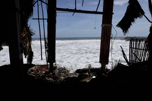 Tropical Storm Cristina hit Puerto Madero of Mexico TAPACHULA, MEXICO - JUNE 09: Destroyed walls and debris are seen in the coastal community of Puerto Madero, following the passage of Tropical Storm Cristina near Tapachula, Mexico, on Tuesday, June 09, 2026. The storm caused severe damage along the Mexican Pacific coast in the state of Chiapas, near the Guatemala border, where strong waves and storm surges impacted dozens of homes and restaurants, affecting hundreds of residents. Jose Torres Anadolu Tapachula Mexico. Editorial use only. Please get in touch for any other usage.  Copyright: x2026xAnadoluxJosexTorresx