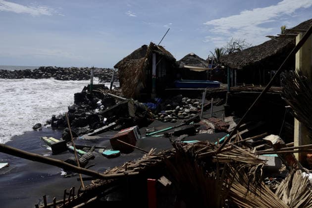 Tropical Storm Cristina hit Puerto Madero of Mexico TAPACHULA, MEXICO - JUNE 09: Destroyed walls and debris are seen in the coastal community of Puerto Madero, following the passage of Tropical Storm Cristina near Tapachula, Mexico, on Tuesday, June 09, 2026. The storm caused severe damage along the Mexican Pacific coast in the state of Chiapas, near the Guatemala border, where strong waves and storm surges impacted dozens of homes and restaurants, affecting hundreds of residents. Jose Torres Anadolu Tapachula Mexico. Editorial use only. Please get in touch for any other usage.  Copyright: x2026xAnadoluxJosexTorresx