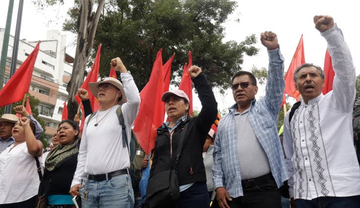 June 9, 2026, Mexico City, Mexico City, Mexico: CNTE teachers raise their fists in a sign of victory. Mexico City Mexico - ZUMAt178 20260609_zip_t178_020 Copyright: xNadiaxTecuapetlax