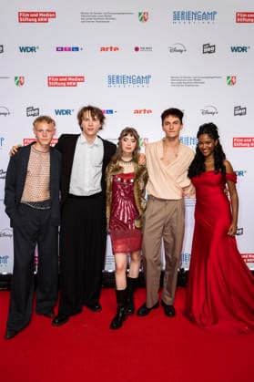 Jona Levin Nicolai, Yoran Leicher, Greta Krämer, Voicu Dumitras und Mariama Jobe bei der Premiere der RTL-Serie Club der roten Bänder - Die neue Generation im Rahmen des 12. Seriencamp Festivals 2026 im Cinenova. Köln, 09.06.2026 *** Jona Levin Nicolai, Yoran Leicher, Greta Krämer, Voicu Dumitras and Mariama Jobe at the premiere of the RTL series Club der roten Bänder Die neue Generation as part of the 12 Series Camp Festival 2026 at Cinenova Cologne, 09 06 2026 Foto:xT.xNgox xFuturexImagex baender_6603