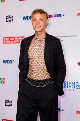 Jona Levin Nicolai bei der Premiere der RTL-Serie Club der roten Bänder - Die neue Generation im Rahmen des 12. Seriencamp Festivals 2026 im Cinenova. Köln, 09.06.2026 *** Jona Levin Nicolai at the premiere of the RTL series Club der roten Bänder Die neue Generation as part of the 12 Series Camp Festival 2026 at Cinenova Cologne, 09 06 2026 Foto:xT.xNgox xFuturexImagex baender_6613