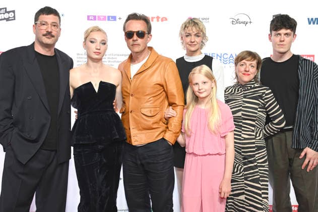 Stefan Schaller, Helena Zengel, Lucas Gregorowicz, Luise Heyer, Hanna Heckt, Pola Beck und Roman Wieland bei der Premiere der WDR Arte-Serie Westend Girl auf dem 12. Seriencamp Festivals 2026 im Cinenova. Köln, 09.06.2026 *** Stefan Schaller, Helena Zengel, Lucas Gregorowicz, Luise Heyer, Hanna Heckt, Pola Beck and Roman Wieland at the premiere of the WDR Arte series Westend Girl at the 12 Series Camp Festival 2026 at Cinenova Cologne, 09 06 2026 Foto:xC.xAdolph xFuturexImagex westend_6602