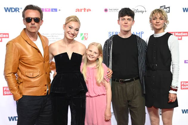 Lucas Gregorowicz, Helena Zengel, Hanna Heckt, Roman Wieland und Luise Heyer bei der Premiere der WDR Arte-Serie Westend Girl auf dem 12. Seriencamp Festivals 2026 im Cinenova. Köln, 09.06.2026 *** Lucas Gregorowicz, Helena Zengel, Hanna Heckt, Roman Wieland and Luise Heyer at the premiere of the WDR Arte series Westend Girl at the 12 Series Camp Festival 2026 at Cinenova Cologne, 09 06 2026 Foto:xC.xAdolph xFuturexImagex westend_6605