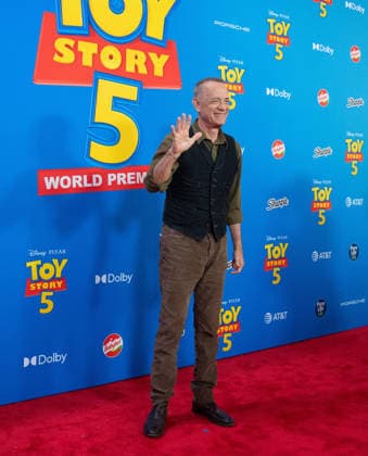 June 9, 2026, Hollywood, California, United States: Tom Hanks arrives on the red carpet of the world premiere of Disney and PixarÃ¢â‚¬â ¢s Ã¢â‚¬oeToy Story 5Ã¢â‚¬Â at the Dolby Theatre in Hollywood California on Tuesday June 9, 2026. Hollywood United States - ZUMAt169 20260609_zep_t169_088 Copyright: xConnorxTerryx