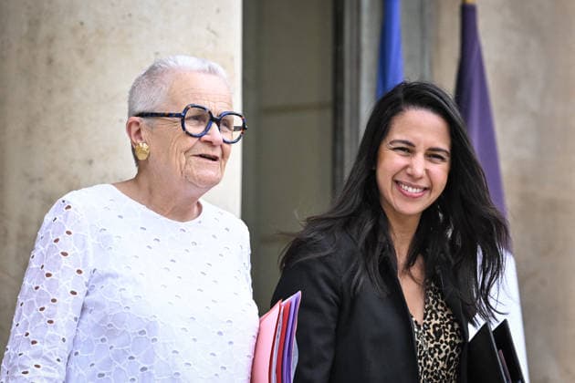 Council of Ministers at the Elysee Palace FA French Minister of Spatial Planning and Decentralization Francoise Gatel exits the Elysee Palace with French Minister of Overseas Naima Moutchou after the Council of Ministers in Paris, on June 10, 2026. Photo by Firas Abdullah ABACAPRESS.COM Paris Île-de-France France  Copyright: xAbdullahxFiras ABACAx