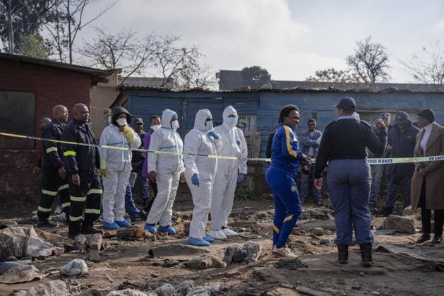 12 killed in shooting in South Africa JOHANNESBURG, SOUTH AFRICA - JUNE 10: An investigation is conducted at the scene following the attack that at least 12 people were killed and nine others injured in a shooting at the informal settlement of Jumpers in the Cleveland area of Johannesburg, South Africa, on June 10, 2026. Security forces were deployed to the scene following the attack. Ihsaan Haffejee Anadolu Johannesburg South Africa. Editorial use only. Please get in touch for any other usage.  Copyright: x2026xAnadoluxIhsaanxHaffejeex
