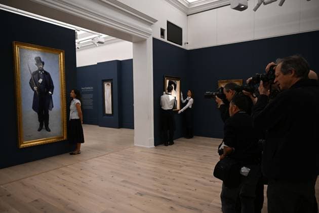 Press preview held in London for the Lewis Collection LONDON, UNITED KINGDOM - JUNE 10: A general view from the auction house as a press preview was held at Sotheby’s auction house in London for the Lewis Collection, valued at approximately £200 million and regarded as the most valuable private art collection ever to be offered at auction in the United Kingdom. Rasid Necati Aslim Anadolu London United Kingdom. Editorial use only. Please get in touch for any other usage.  Copyright: x2026xAnadoluxRasidxNecatixAslimx