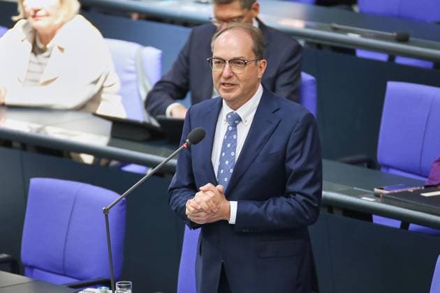 Berlin, Deutschland, 10.06.2026: Deutscher Bundestag: 82. Bundestagssitzung: Alexander Dobrindt *** Berlin, Germany, 10 06 2026 German Bundestag 82 Bundestag session Alexander Dobrindt Copyright: xdtsxNachrichtenagenturx dts_122332