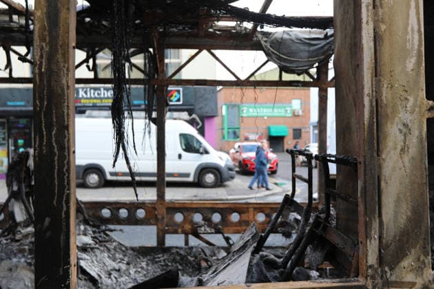Disorder continues in Belfast after knife attack leaves man seriously injured BELFAST, NORTHERN IRELAND - JUNE 10: A burned-out bus is seen on a street in Belfast, Northern Ireland on June 10, 2026. Disorder continued across parts of Belfast following a knife attack that left a man seriously injured, with fires reported in several areas of the city, including a bus that was set ablaze in east Belfast. Conor Mccaughley Anadolu Belfast Ireland. Editorial use only. Please get in touch for any other usage.  Copyright: x2026xAnadoluxConorxMccaughleyx