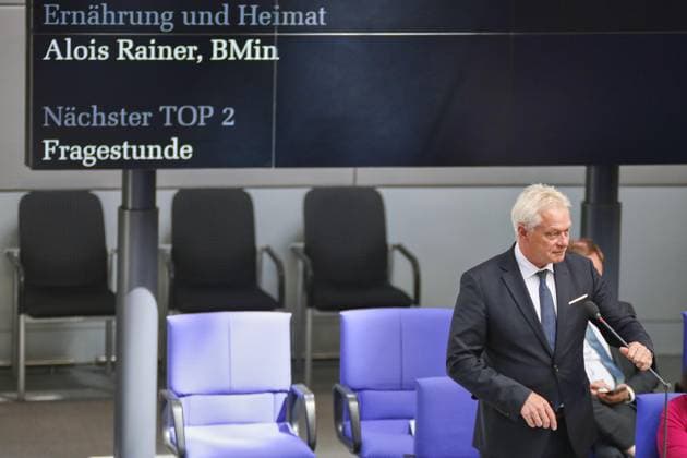 Berlin, Deutschland, 10.06.2026: Deutscher Bundestag: 82. Bundestagssitzung: Alois Rainer, nimm an der Fragestunde teil *** Berlin, Germany, 10 06 2026 German Bundestag 82 Bundestag session Alois Rainer, take part in Question Time Copyright: xdtsxNachrichtenagenturx dts_122337