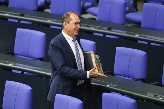 Berlin, Deutschland, 10.06.2026: Deutscher Bundestag: 82. Bundestagssitzung: Alexander Dobrindt *** Berlin, Germany, 10 06 2026 German Bundestag 82 Bundestag session Alexander Dobrindt Copyright: xdtsxNachrichtenagenturx dts_122352