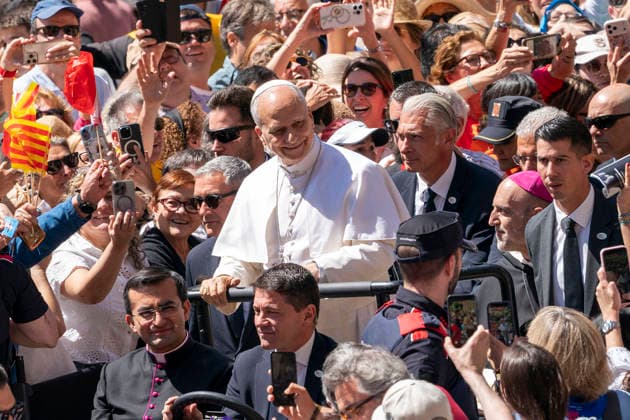 Pope Leon XIV At Basilica Of Montserrat - Barcelona Pope Leon XIV visits the Basilica of Montserrat, a place of faith, tradition, and spiritual heritage, during a historic and deeply meaningful visit in Montserrat near Barcelona, Catalonia, Spain on June 10, 2026, marked by moments of prayer, reflection, and communion. Photo by S.Villarroel ALTERPHOTOS ABACAPRESS.COM Barcelona Spain  Copyright: xAlterPhotos ABACAx
